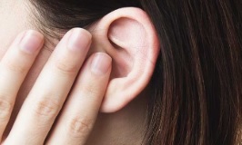 Vnetje notranjega ušesa - pomaga zaščita sluha - čepki za ušesa po meri